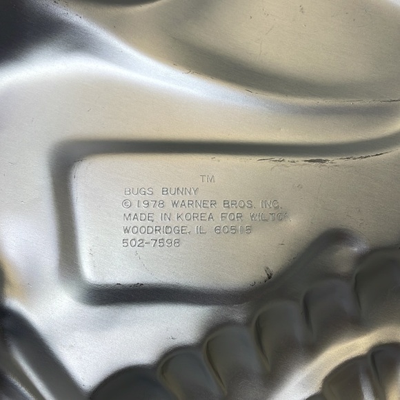 Bugs Bunny Cake Pan 1978 Warner Bros. Wilton - Picture 5 of 10